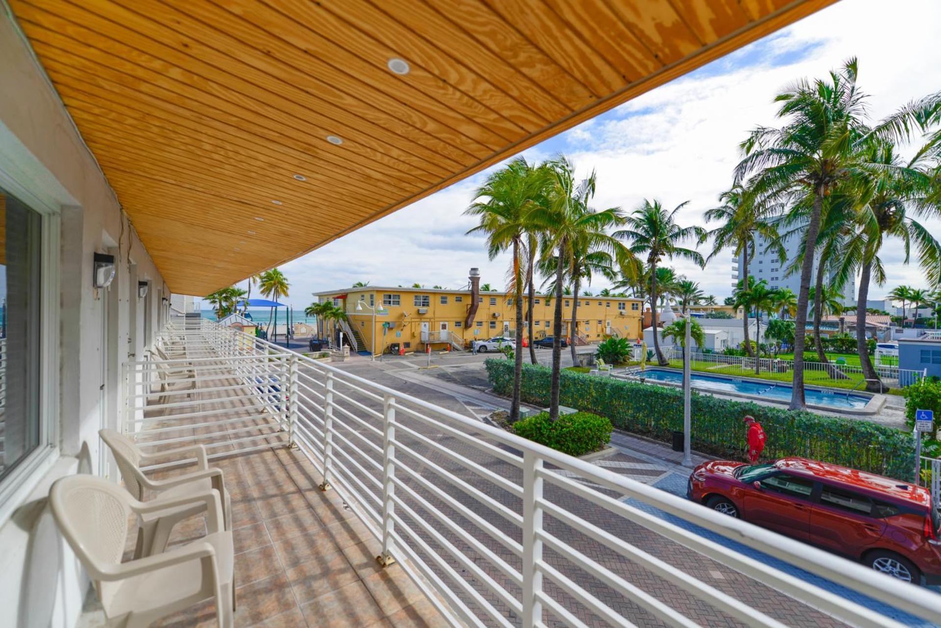 Ocean View Balcony With Pool & Parking -M42 Lejlighed Hollywood Eksteriør billede